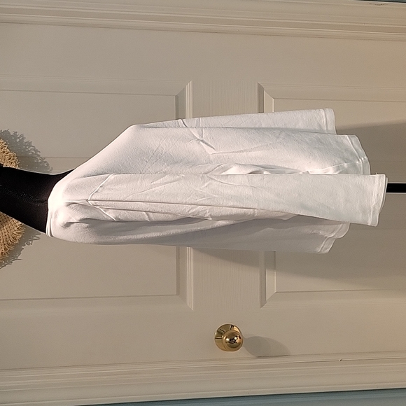 Croft & Barrow Long Sleeve  Classis Tee, White, 2x - Picture 3 of 7